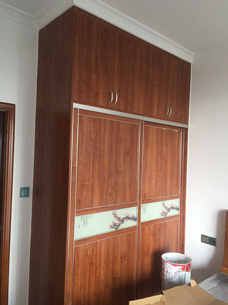 木质衣柜